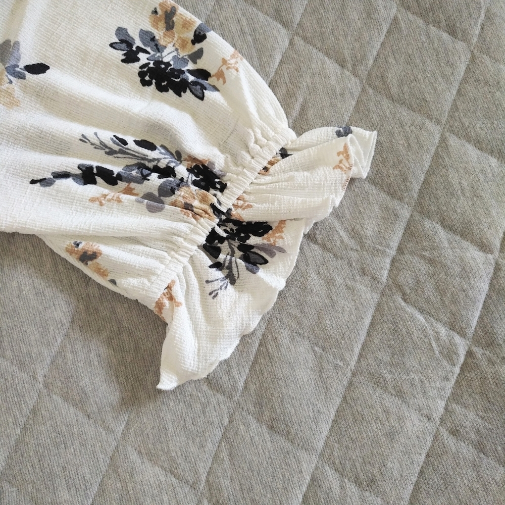 Melloday Bohemian☮️ Style Floral💐 Blouse - NWT - Picture 5 of 12